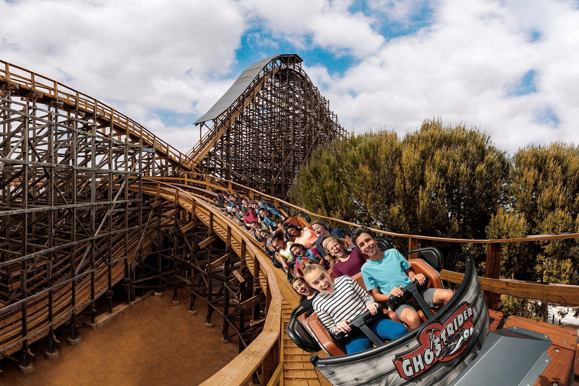 Knott's Berry Farm - Image 5