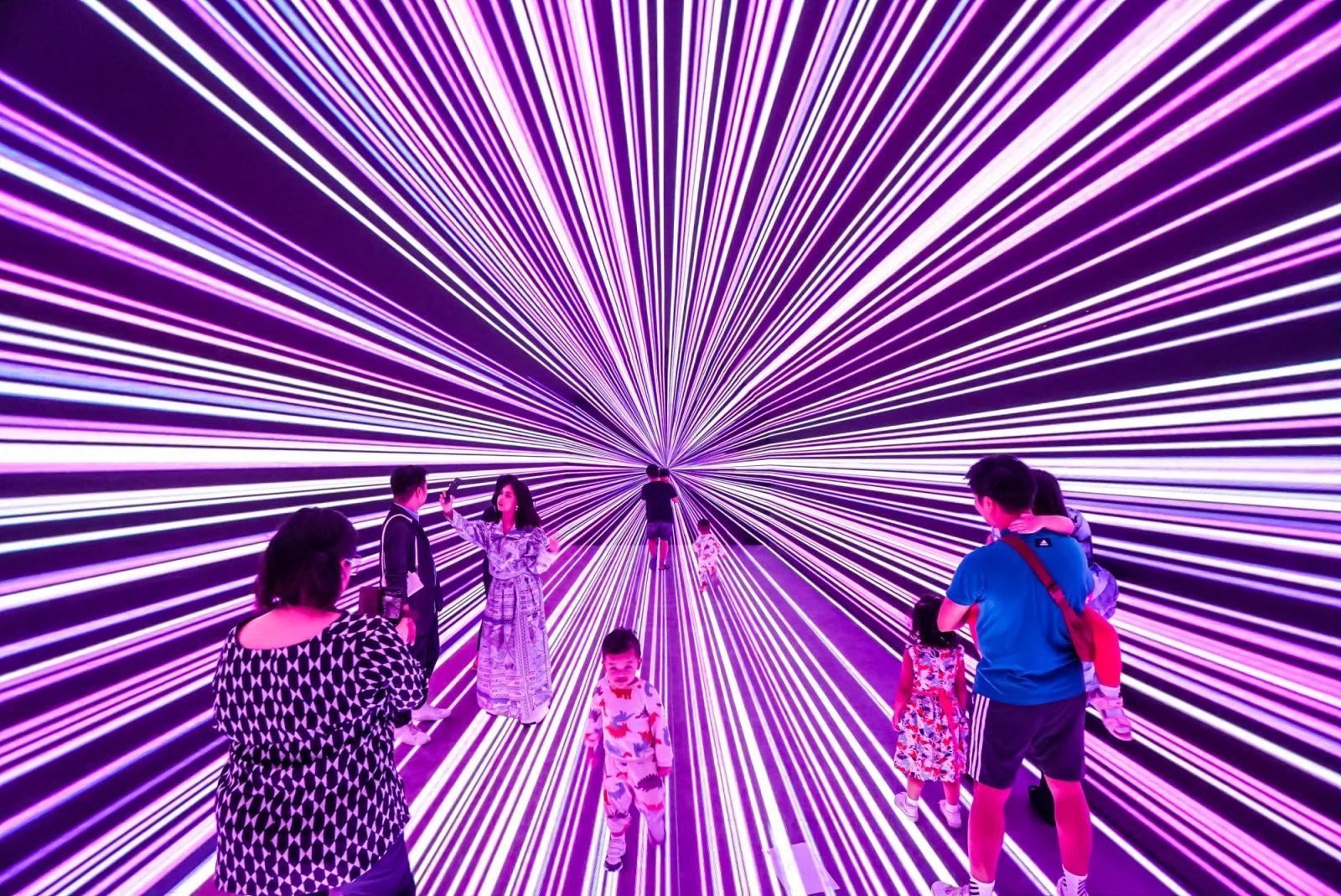 Space And Time Cube Bangkok - Image 2